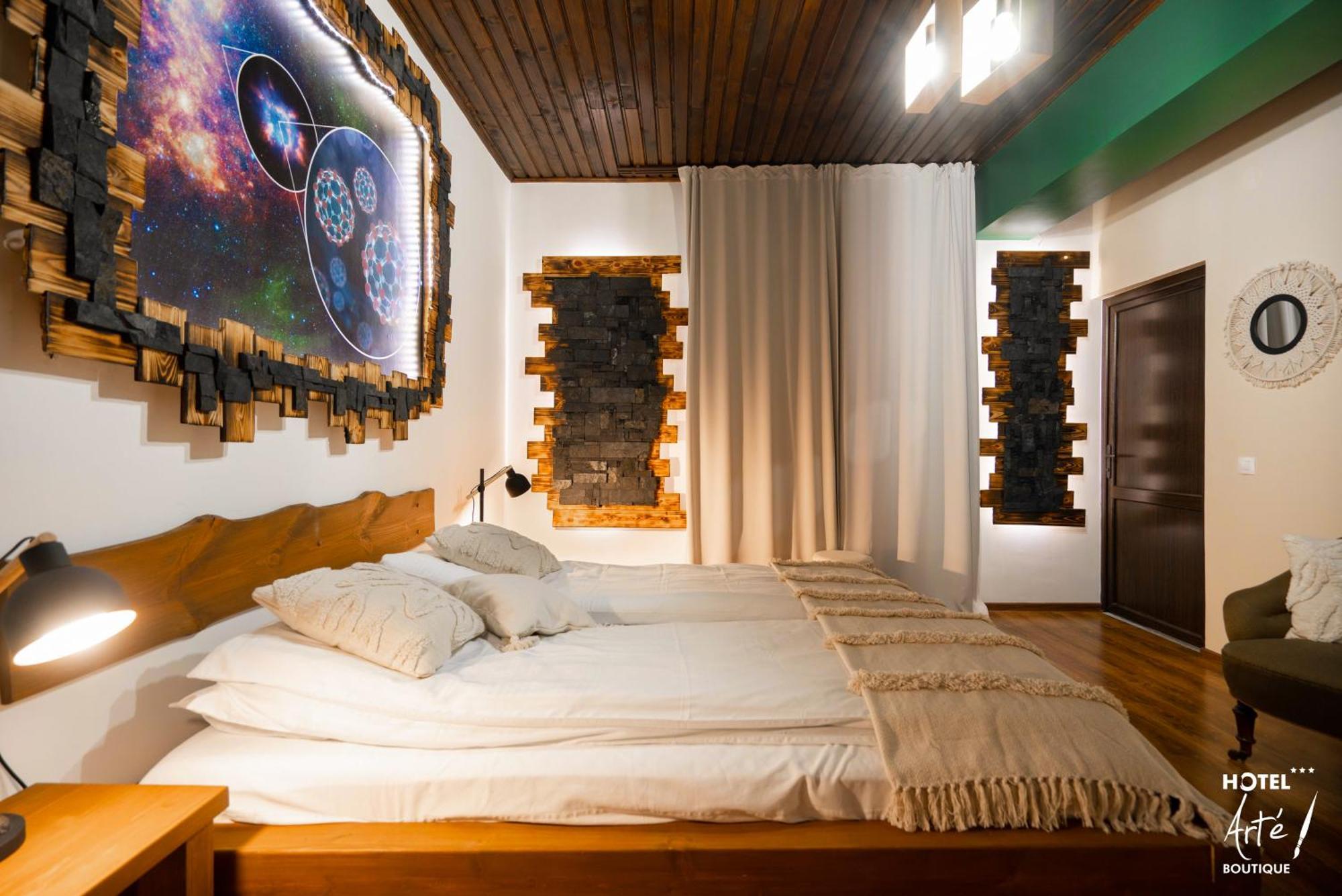Art'E Boutique Rooms BaileTusnad Exterior photo