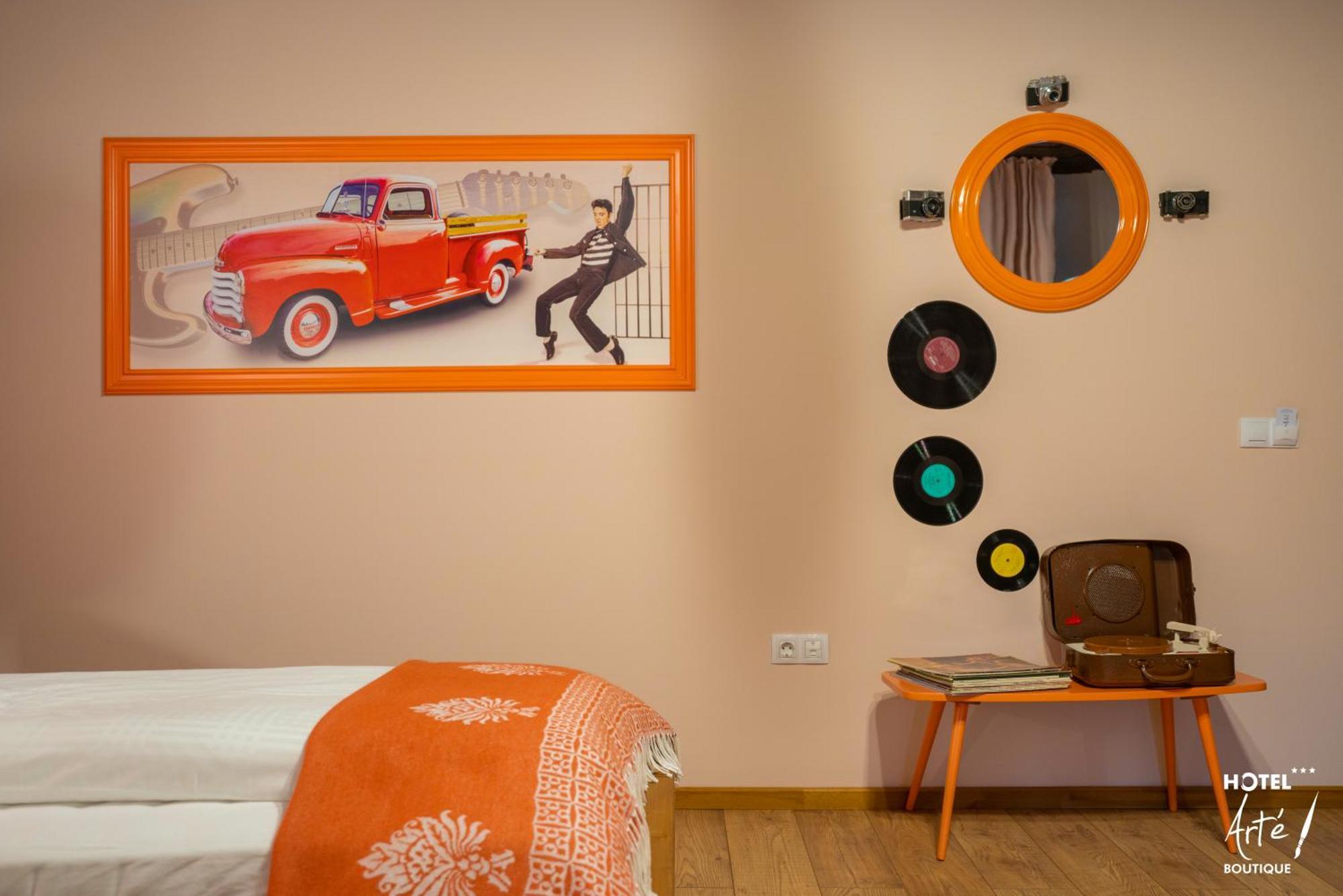 Art'E Boutique Rooms BaileTusnad Exterior photo